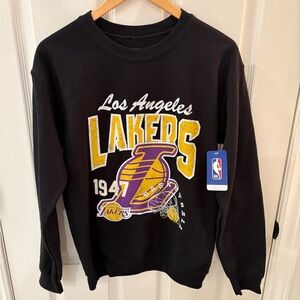 Los Angeles Lakers Black Sweater